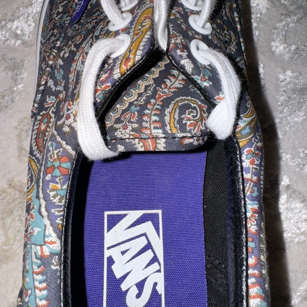 Men’s Vans Multicolor Paisley Sneakers size 8.5 - Picture 2 of 6
